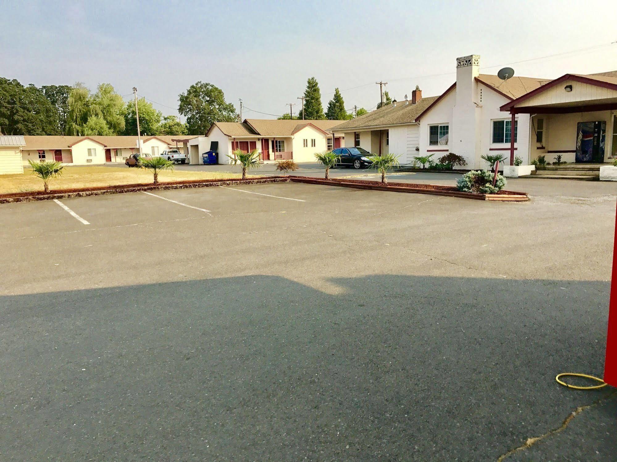 Travelers Inn Motel Salem Exteriör bild